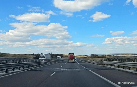 Autostrada „în valuri”, lângă cel mai înalt viaduct. Problemele de pe un tronson al A1 continuă la zece ani de la redeschidere