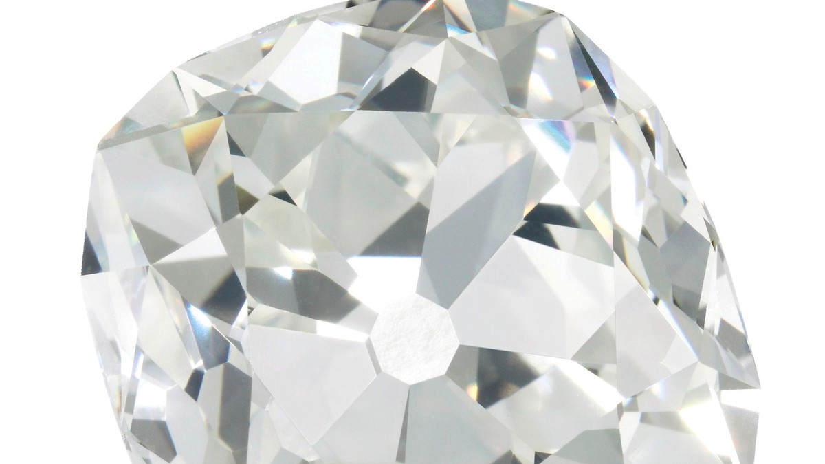 a plătit 10 lire pe un diamant adevărat