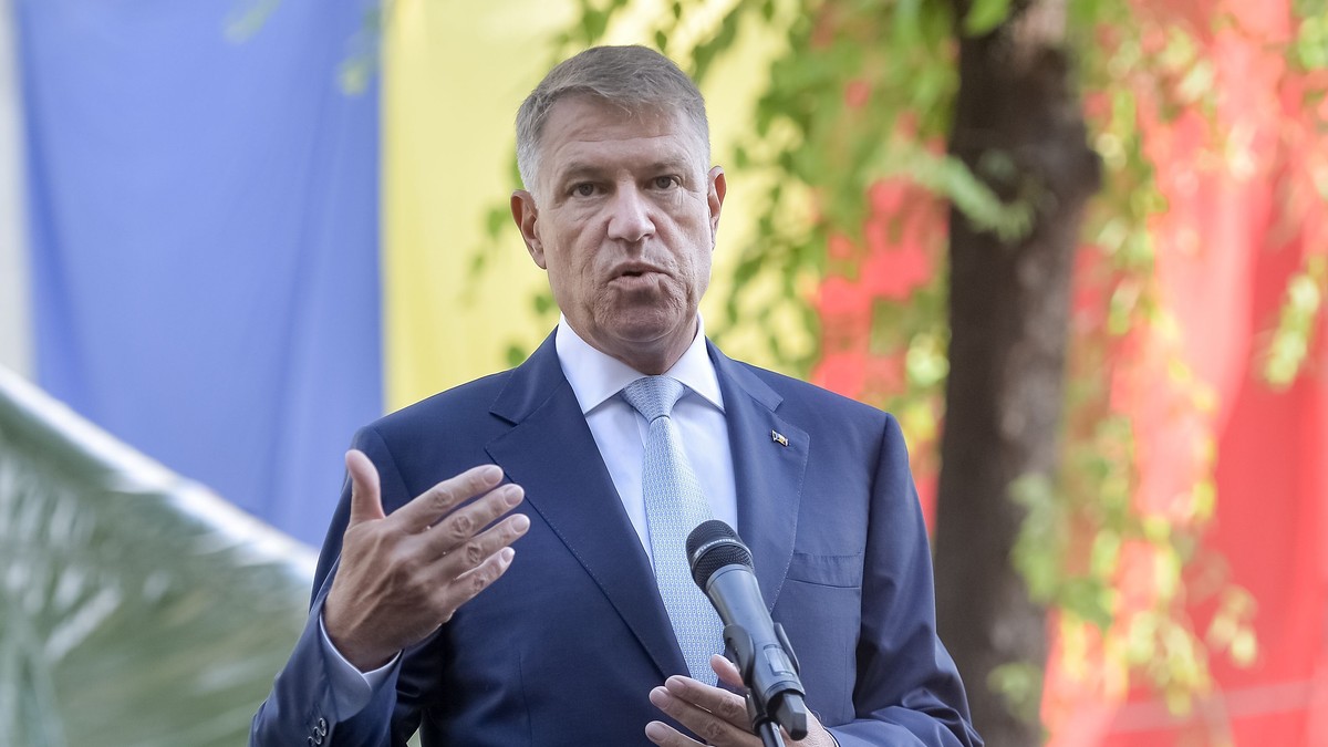 Klaus Iohannis: ”Pentru România, pandemia de COVID-19 reprezintă cea mai dramatică perioadă de după 1989”