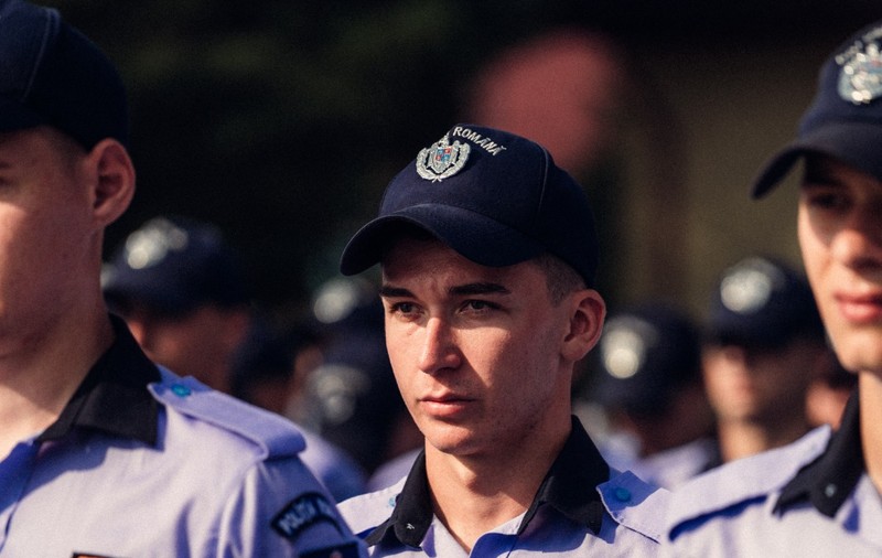 Şcolile de Poliţie scot la concurs peste 1.600 de locuri. Cererile de înscriere se transmit exclusiv în format electronic