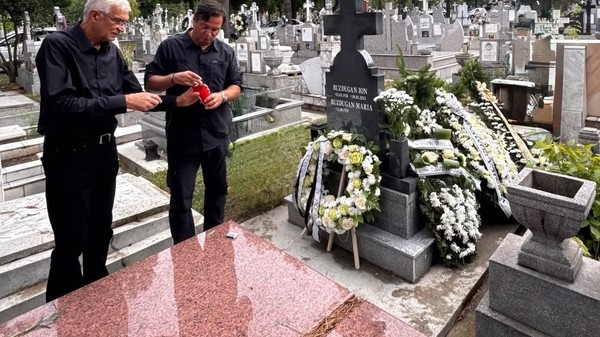Daniel Buzdugan, mesaj plin de durere după pierderea mamei sale. Sursă foto: Facebook /Daniel Buzdugan.