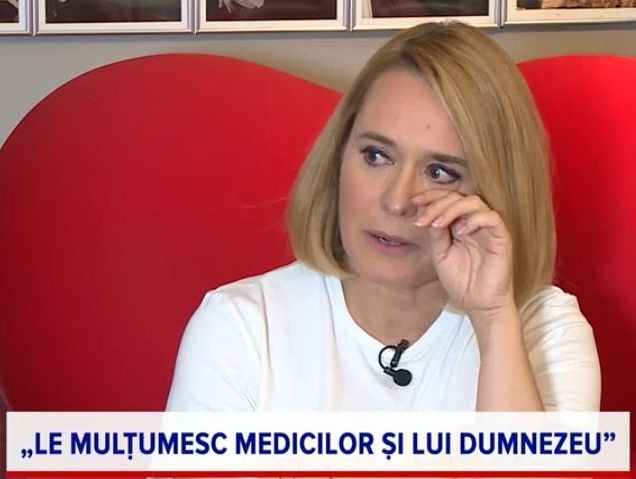 Andreea Esca, în lacrimi în timpul interviului cu Cosmin Stan