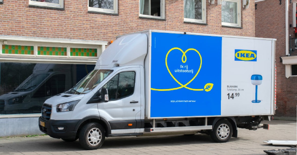 Camionul companiei Ikea la Amsterdam, Olanda, 6 martie 2026