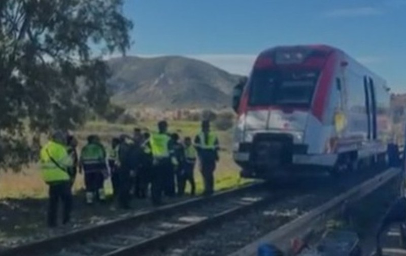 Al treilea accident feroviar în Spania, într-o singură săptămână: un tren de navetiști s-a izbit de o macara de construcții