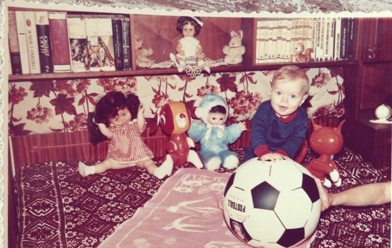 AI ZICE CĂ DIN GHEMOTOCUL ĂSTA A IEŞIT UN MARE FOTBALIST! DAR NU, E O SUPER BLONDĂ DE LA NOI! | FOTO
