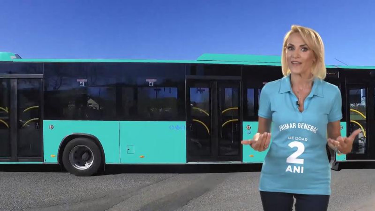 Autobuzele noi din București vor avea culoarea turcoaz. Culoarea e iubită de primarul Gabriela Firea