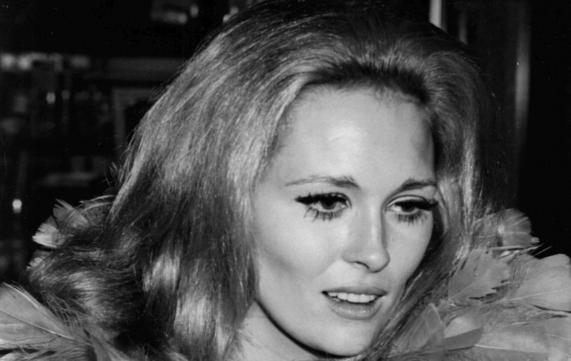 Actrița Faye Dunaway a ajuns de nerecunoscut. Distrusă de operațiile estetice
