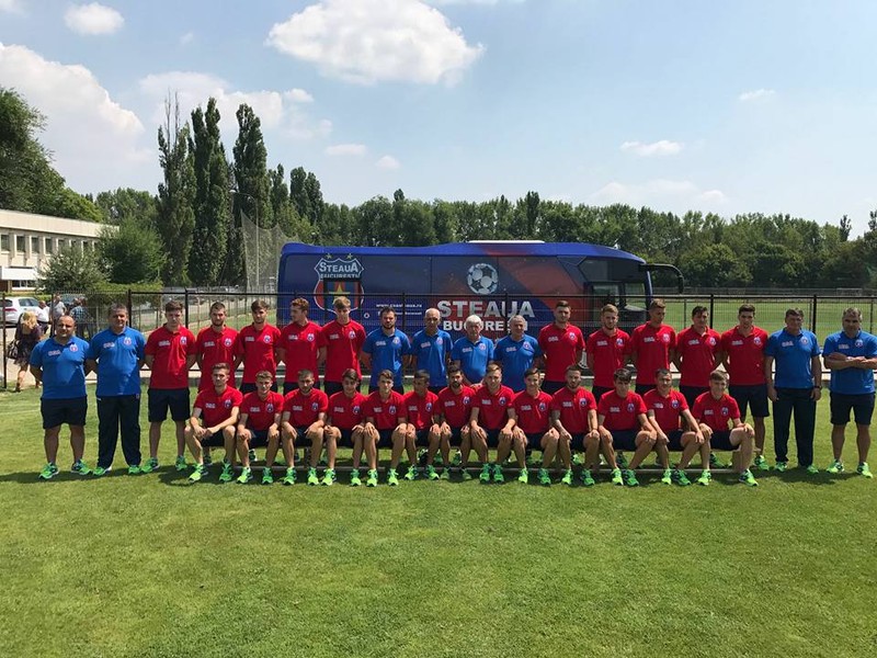 CSA Steaua - Comprest se joacă ACUM