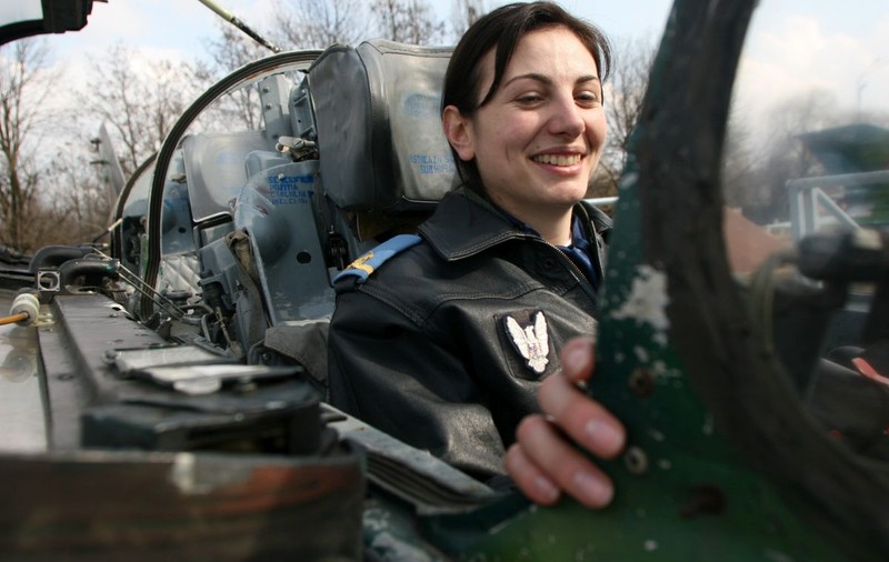 VIDEO | O româncă, prima femeie din Europa pilot într-un program de răspuns rapid al NATO