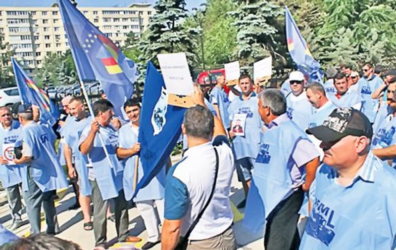 O grevă generală ce va avea loc joi va afecta toți românii 