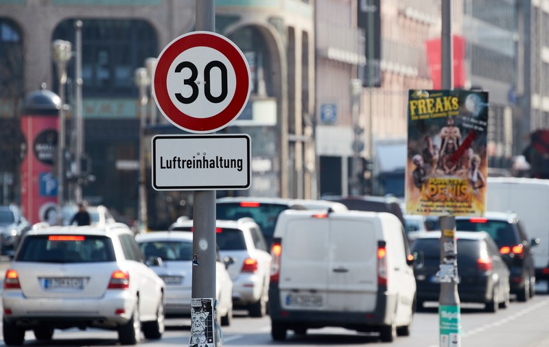 Un cofetar din Austria a depășit limita de viteză a unui drum timp de 42 de zile la rând