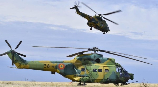 Elicoptere militare românești în timpul exercițiului „Burebista25” Imagine cu caracter ilustrativ Sursa foto: Facebook/ Forțele Aeriene Române