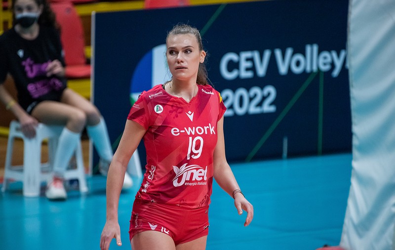 INTERVIU. Adelina Ungureanu, căpitanul naționalei de volei, a făcut COVID de două ori: „Orice s-ar întâmpla, nu poate să ne oprească din bucuria de a ne trăi viața”