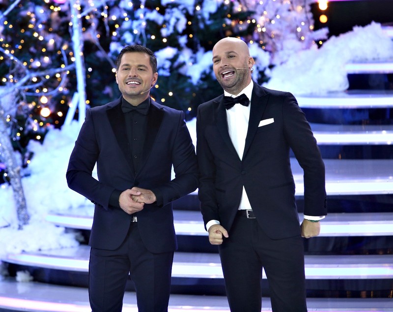 Ce s-a întâmplat la"Show și-așa!". Nicoleta Voica n-a mai ajuns la filmare, Liviu Vârciu a fost doftoricit de o spectatoare | FOTO