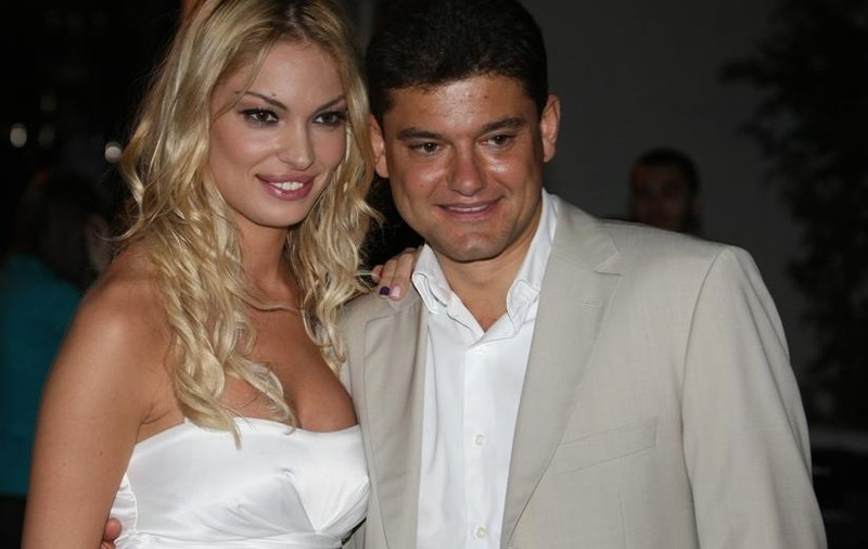 Valentina Pelinel împlineşte azi 31 de ani. Iată ce cadou a primit de la soţul ei! FOTO