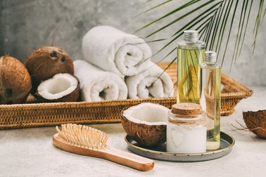 Cum folosim uleiul de cocos în cosmetică