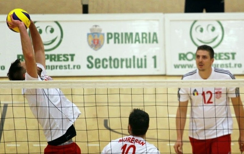 Două calde, una rece în cupele europene la volei