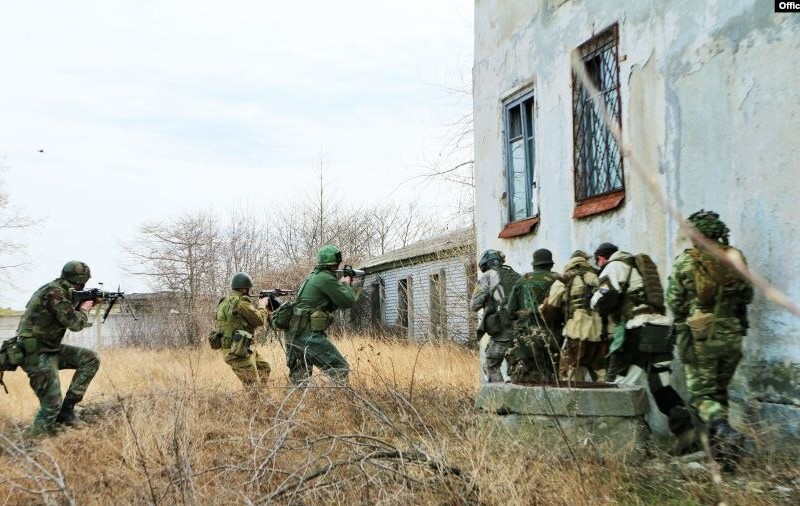 Poliția din Rostov-pe-Don a reținut un grup de jucători de airsoft, după ce a izolat o pădure: „I-au confundat cu sabotorii”