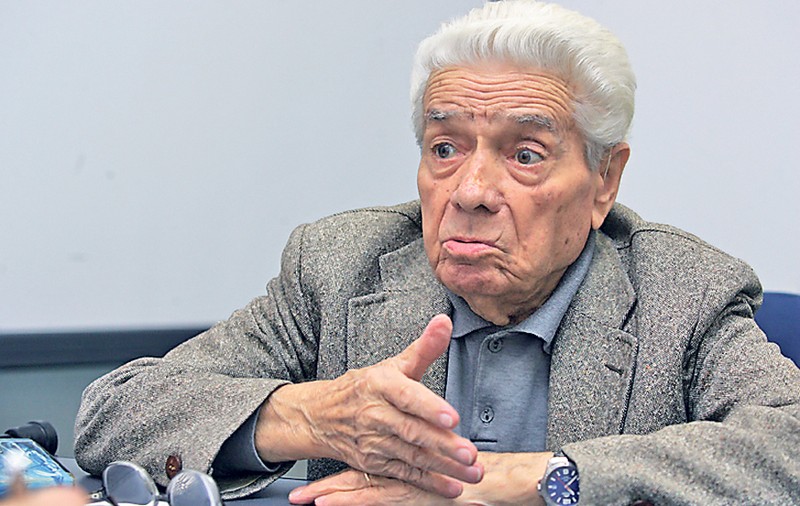 A murit Ilie Savu, «părintele Stelei»