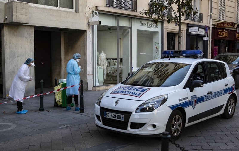 O femeie găsită decapitată, în propria casă, în Franța, la un an de la uciderea profesorului Samuel Paty