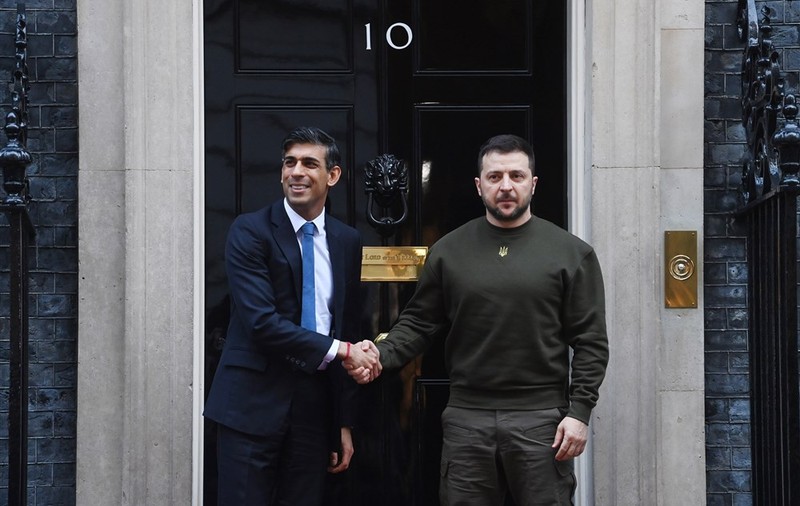 Război în Ucraina, ziua 350 | Londra ia în calcul să trimită avioane de luptă Kievului, Moscova amenință cu „consecințe serioase”