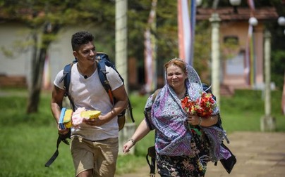 Anca Sigartău și fiul ei la Asia Express