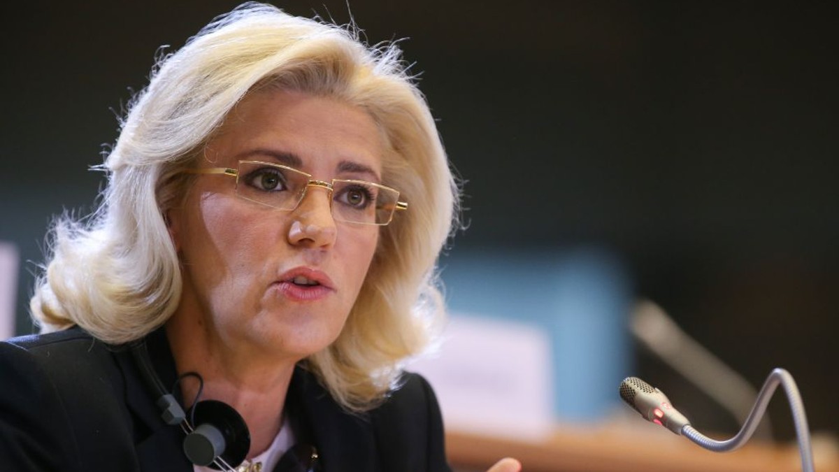 Corina Crețu atenționează Guvernul Dăncilă