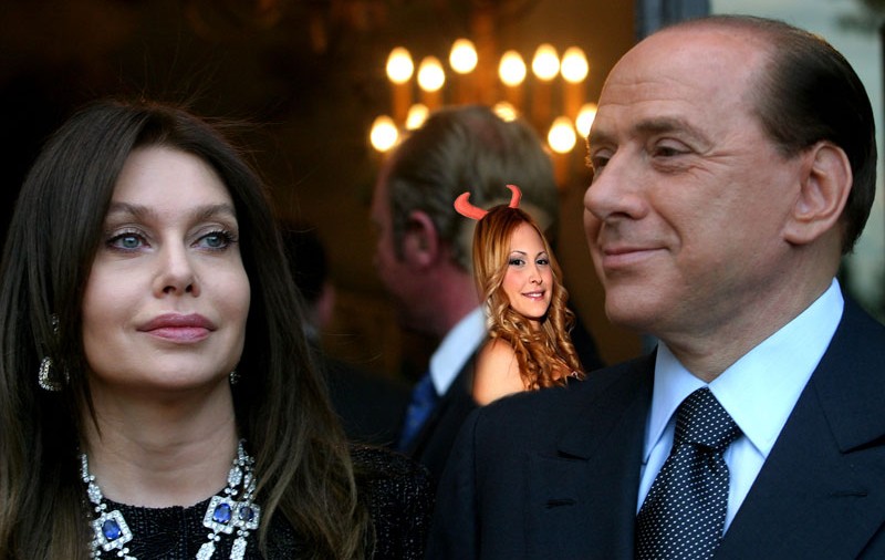 Berlusconi se jură pe copii că nu a avut relaţii cu Noemi
