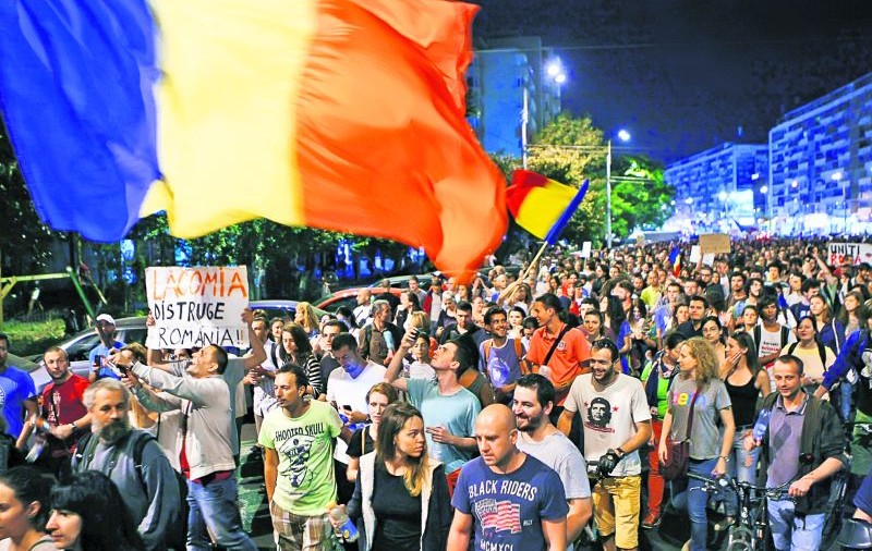 300 de tone de aur au scos România în stradă