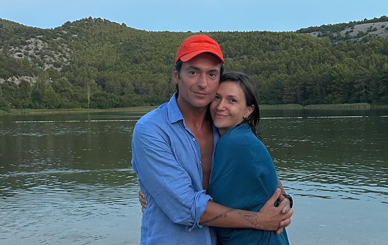 Radu Vâlcan a dezvăluit cum este viața cu trei copii. Ce spune despre Adela Popescu. „Chiar o rog, mai în glumă, mai în serios, să reia alăptarea”