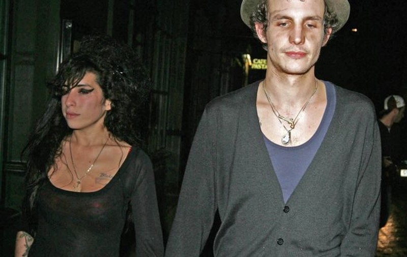 Mama lui Blake: "Amy Winehouse este marea iubire a fiului meu"