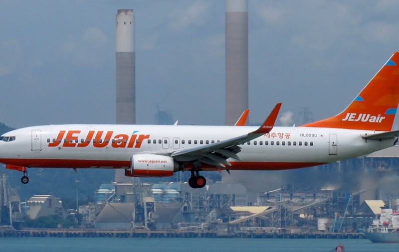 Un alt avion Jeju Air a suferit o defecţiune la trenul de aterizare şi a fost nevoit să se întoarcă pe aeroport | VIDEO