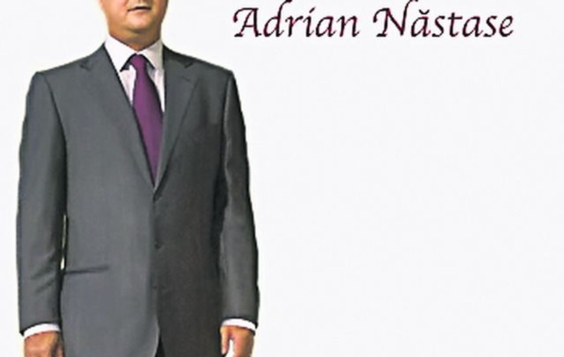 Adrian Năstase îşi lansează cartea scrisă în închisoare