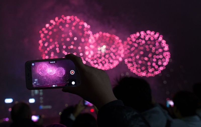 Concerte gratuite de Revelion 2018. Ce artiști celebri îi distrează pe români la tracerea dintre ani