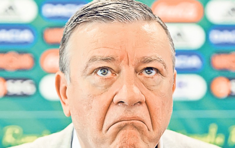 Se strânge lațul? Mircea Sandu şi Mitică Dragomir sunt prinşi la mijloc în scandalul dezafilierii Universității Craiova