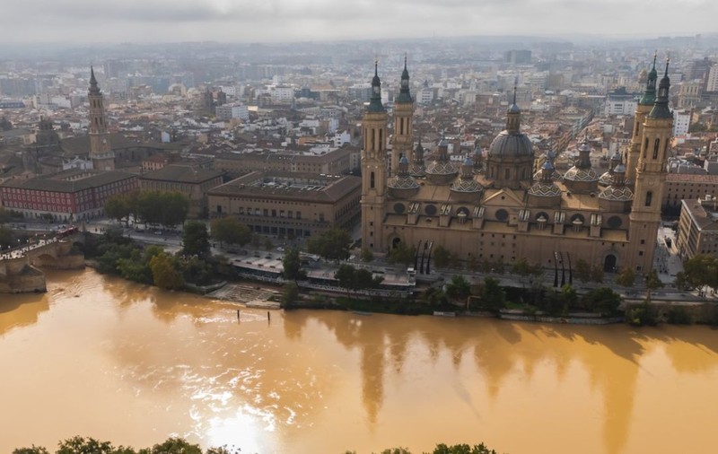 Zile libere plătite în caz de vreme rea, în Spania. Cine poate beneficia de ele și în ce condiții