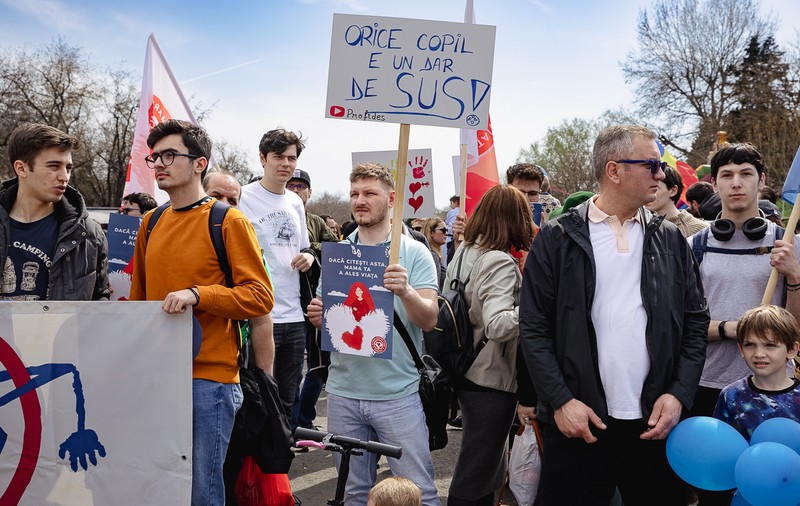 Am întrebat participanții la „marșul pentru viață” în ce situație ar fi de acord cu avortul. „Dacă lui Ceaușescu i s-ar ierta păcatele, ar fi pentru legea decrețeilor”