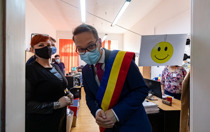 Răspunsul lui Dominic Fritz la insinuările că ar fi spion german: „Nu am stofă de James Bond”