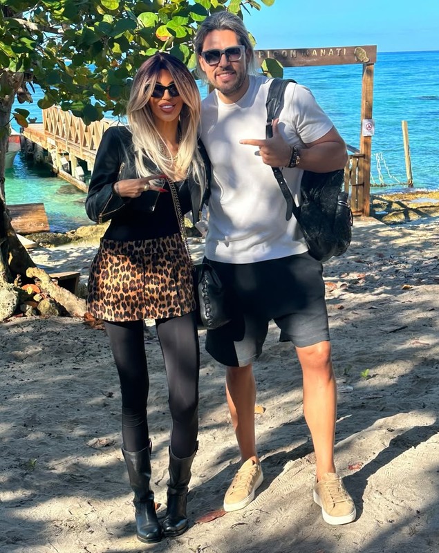 Raluca Bădulescu și-a părăsit iubitul înainte de nuntă. Se îndrăgostise de un alt bărbat la petrecerea burlăcițelor: „Am rămas cu ăla acolo 6 luni”