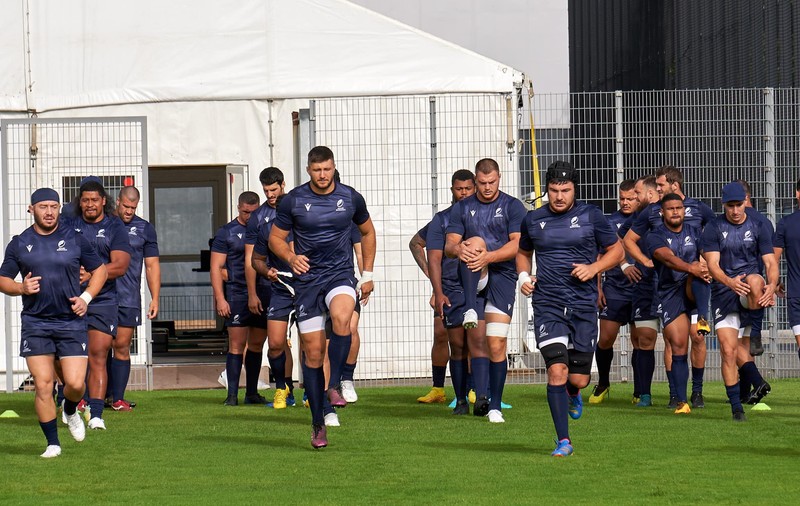 Rugbiștii tricolori au cântat „Treceți batalioane române Carpații”, la ceremonia de Bun Venit de la Cupa Mondială. VIDEO