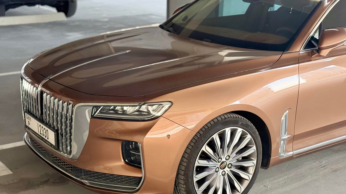 Mașină de lux Hongqi H9 produsă de FAW Group