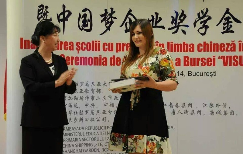 S-a deschis PRIMA ŞCOALĂ DIN ROMÂNIA cu predare în LIMBA CHINEZĂ