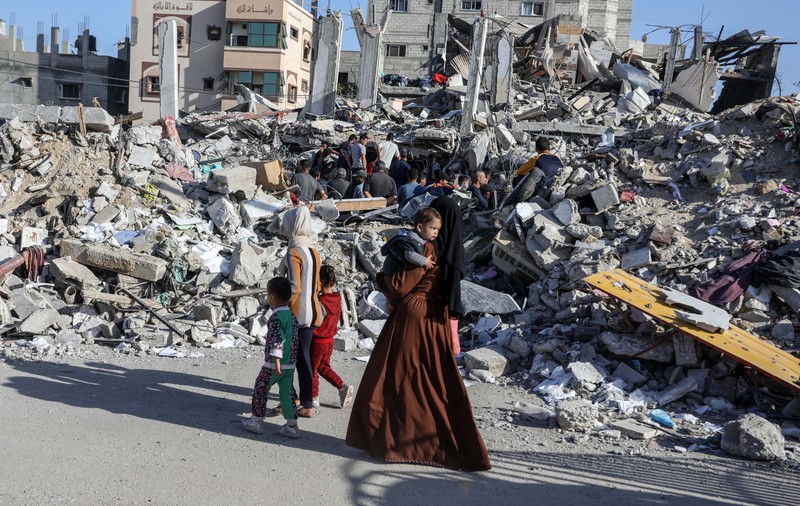 100.000 de oameni din Fâșia Gaza au fugit spre sudul enclavei în ultimele două zile, anunță armata israeliană, în timp ce evacuările spre Egipt au fost suspendate