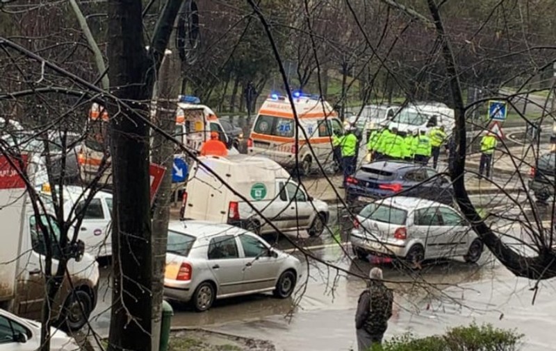 Un șofer de 97 de ani, acuzat că a lovit un pieton pe trecere, în Timișoara, și a fugit de la locul accidentului