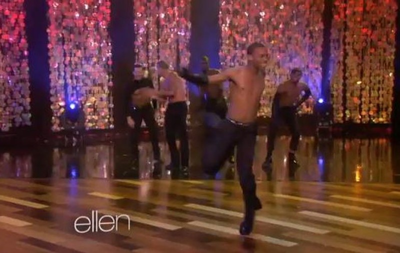 INOVAŢIE în LUMEA DANSULUI cu MIŞCĂRI INCREDIBILE! Uite-i pe BALERINII MADONNEI făcând BREAKDANCE pe VÂRFURI! VIDEO FABULOS