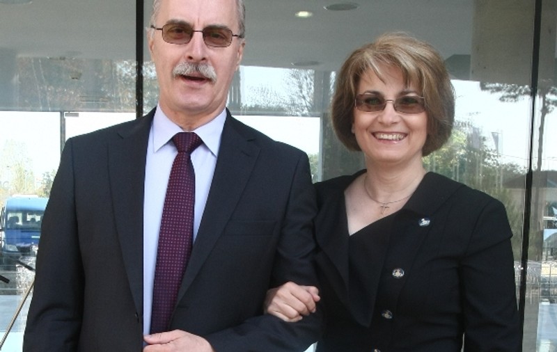 Mariana Bitang primeşte ACELEAŞI CADOURI de la soţul ei, Octavian Bellu! Vezi cu ce o "SURPRINDE" de fiecare dată!