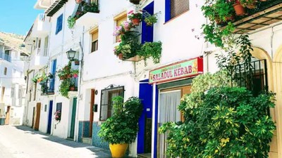 Orășelul Lanjaron are o lege bizară. Foto Costatropical.net