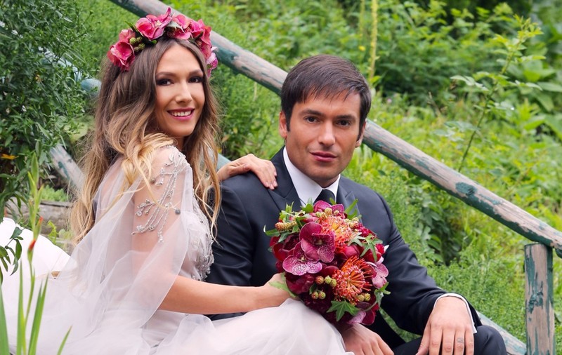 Dezvăluirile făcute de Radu Vâlcan după 11 ani de căsnicie cu Adela Popescu: „Ăla, rupt în cap, te-a acceptat cu bune și cele mai bune”