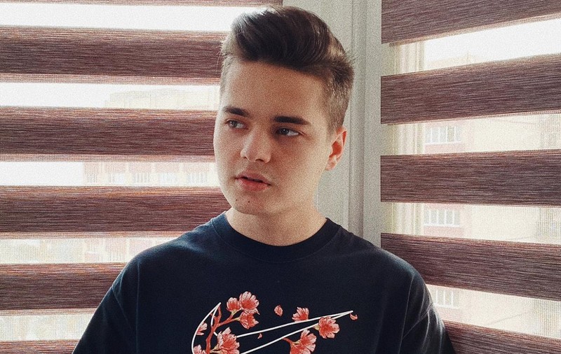 Selly a renunțat la facultate: „Adevărul este că m-am lăsat cu nici 3 ore înainte de prima zi”. Câte cărți a citit până la 22 de ani