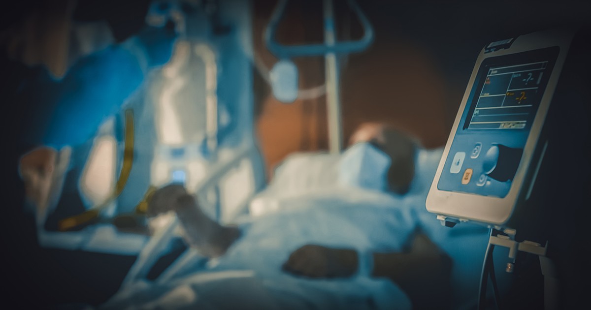 Pacient infectat cu coronavirus covid 19 în camera de carantină a spitalului
